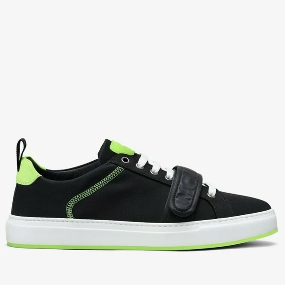 NEW MCM RUNNERS SHOES KICKS NEON GREEN BLACK STRAP DUST COVER - Picture 2 of 7